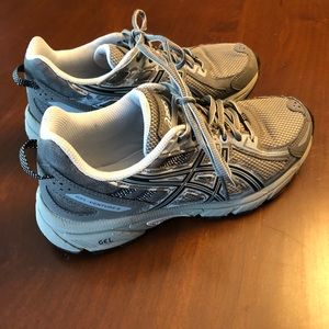 Aasics Gel Venture 6 size 7.5